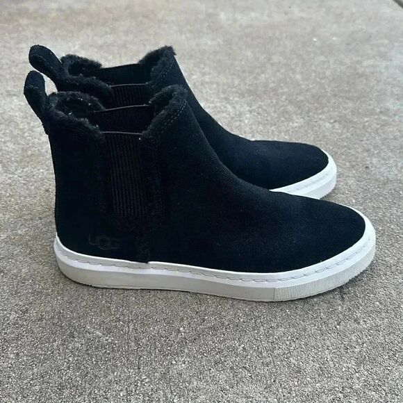 Ugg Alameda Chelsea Black Sneaker Boot Women’s Size 6 - Picture 4 of 11